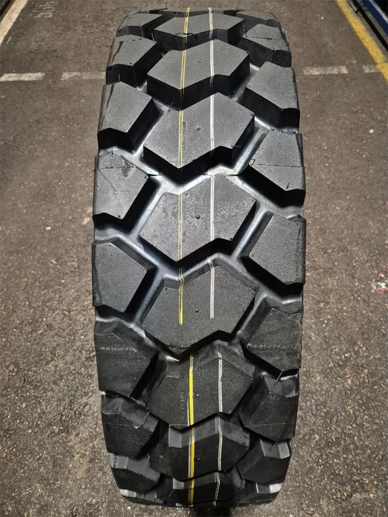 13.00R22.5 KA PINNOITETTU GPZH INDUSTRIAL SIS. 1 MICHELIN RUNKO XL